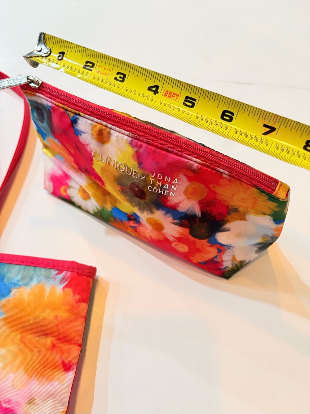 Clinique lightweight Floral Tote Bag & makeup bag in Multicolor with Pink Trim - Picture 8 of 15